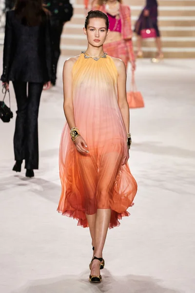 Look 26